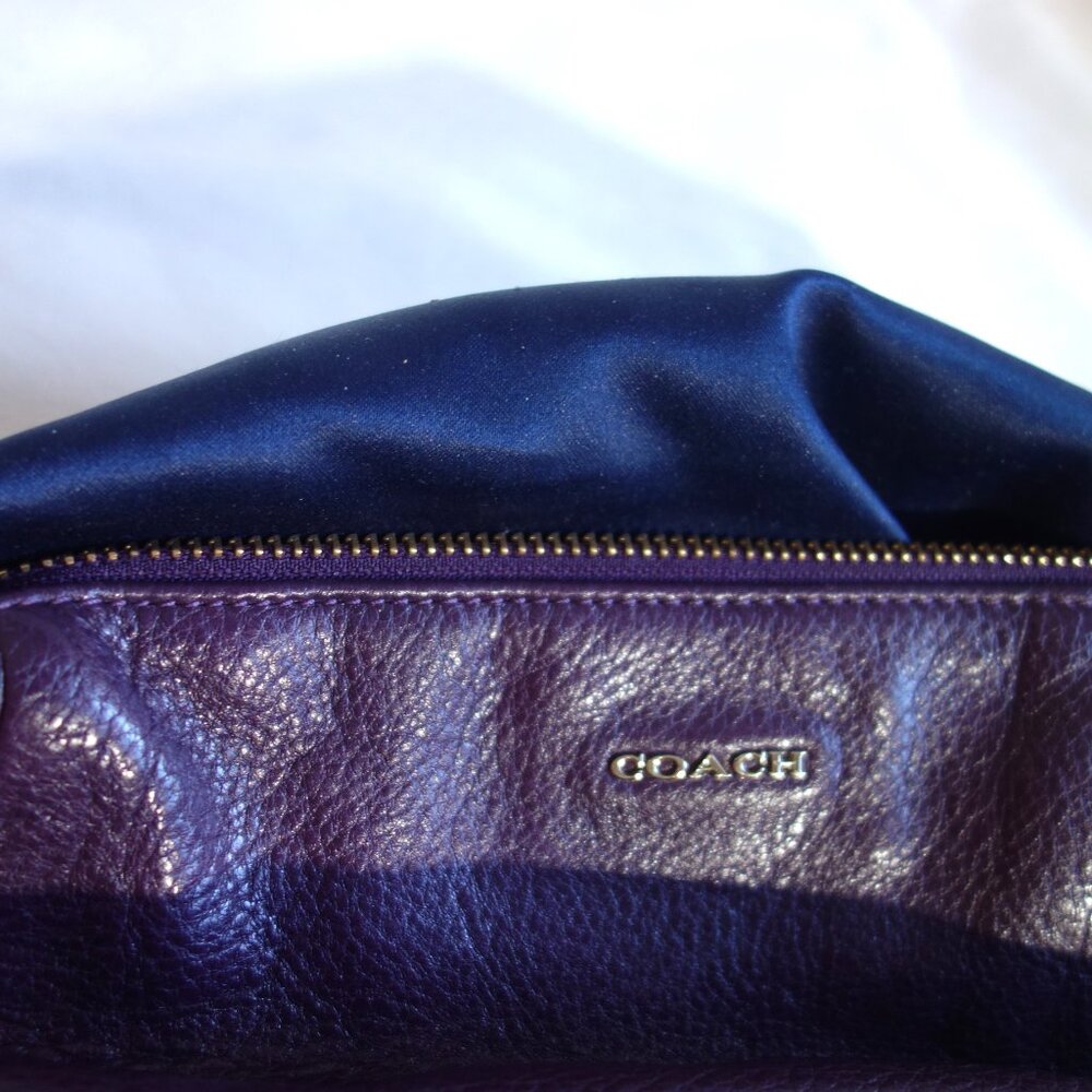 COACH purple pebble leather zip pouch wristlet 10" x 5" satin lining travel case - Picture 8 of 9